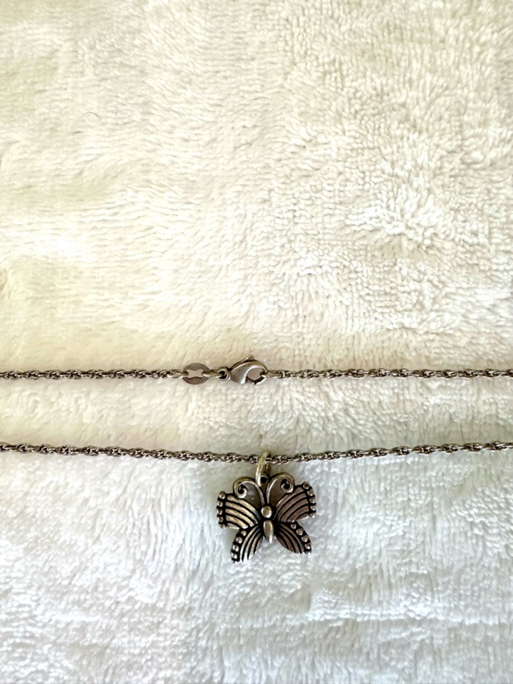 James Avery - silver butterfly charm and chain - Picture 5 of 8